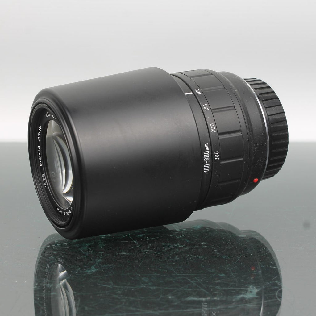 Sigma 100-300mm f/4.5-6.7 UC