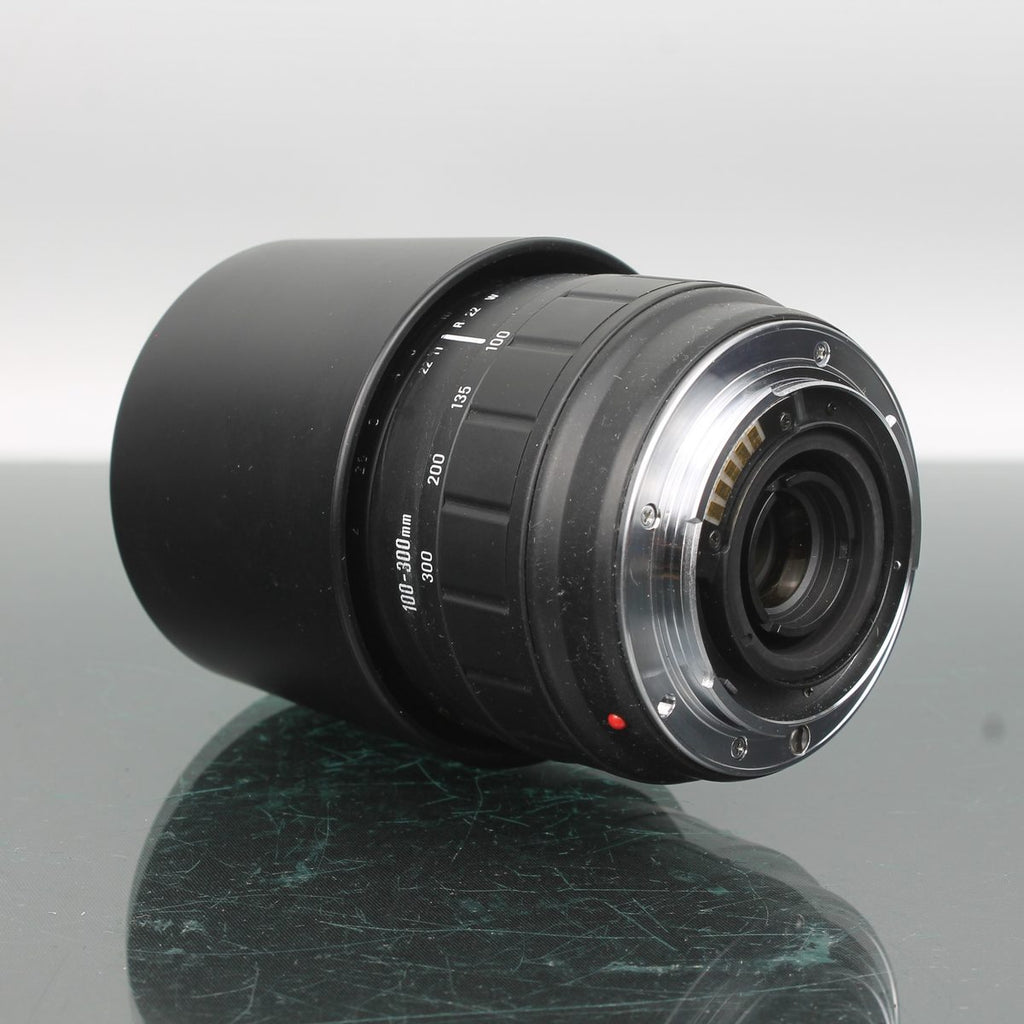 Sigma 100-300mm f/4.5-6.7 UC