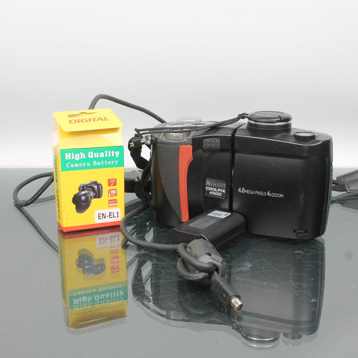 Nikon Coolpix 4500