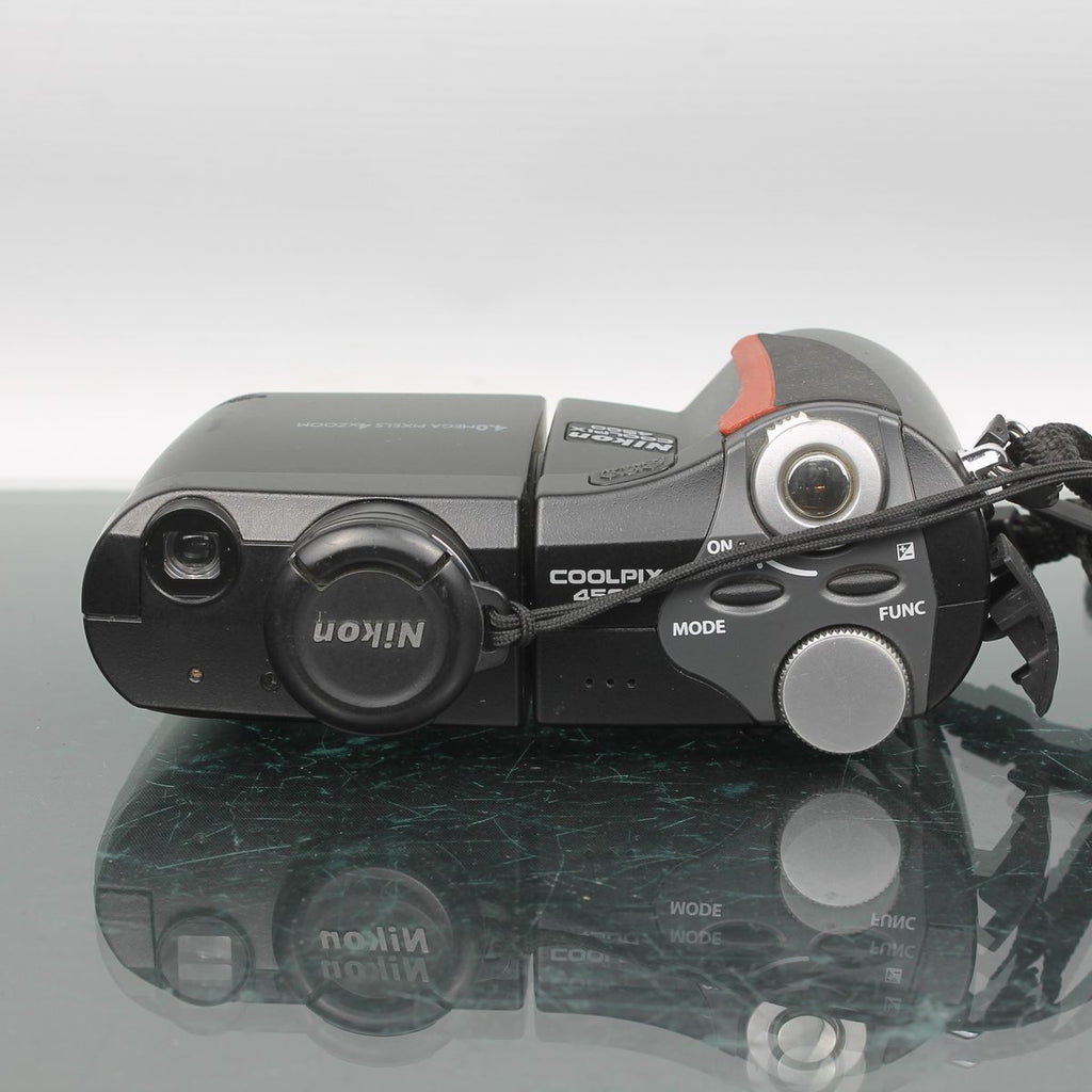 Nikon Coolpix 4500