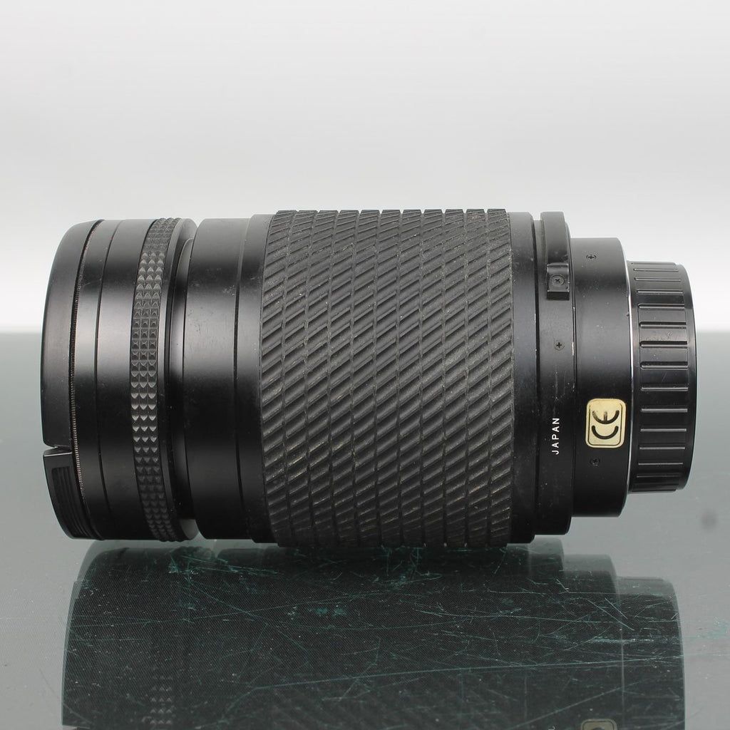 Tokina AF 28-200mm f/3.5-5.6