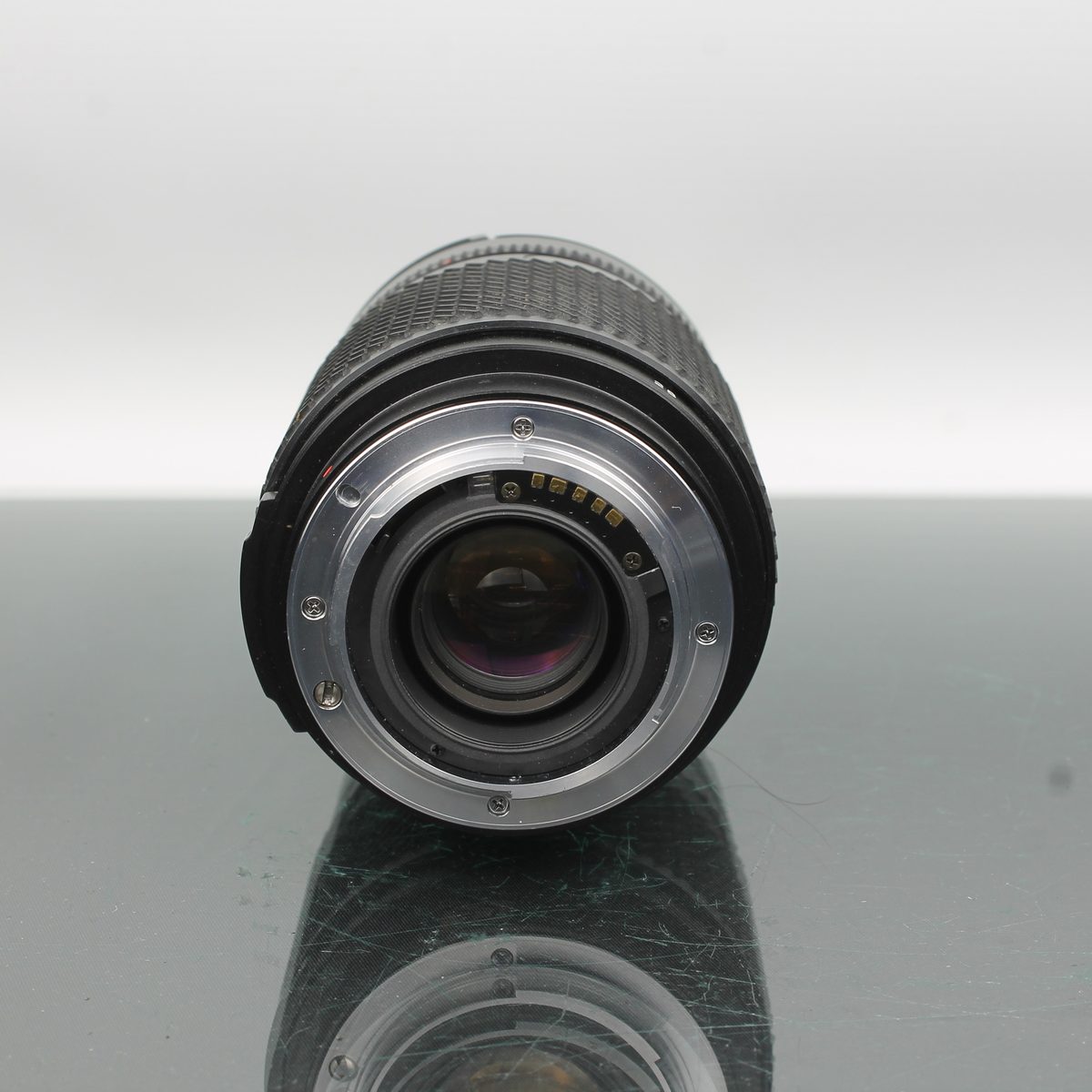 Tokina AF 28-200mm f/3.5-5.6