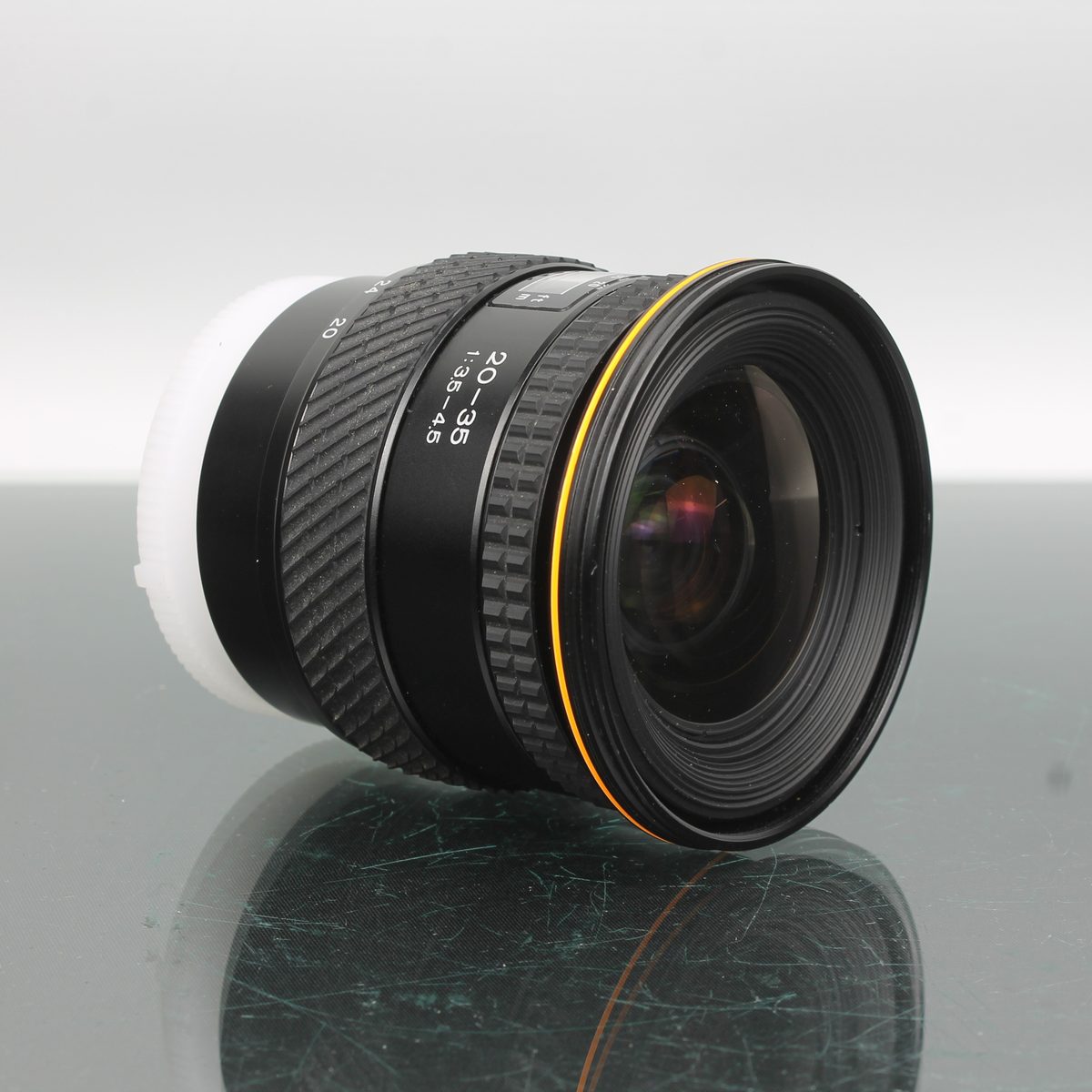 Tokina AF 20-35mm f/3.5-4.5