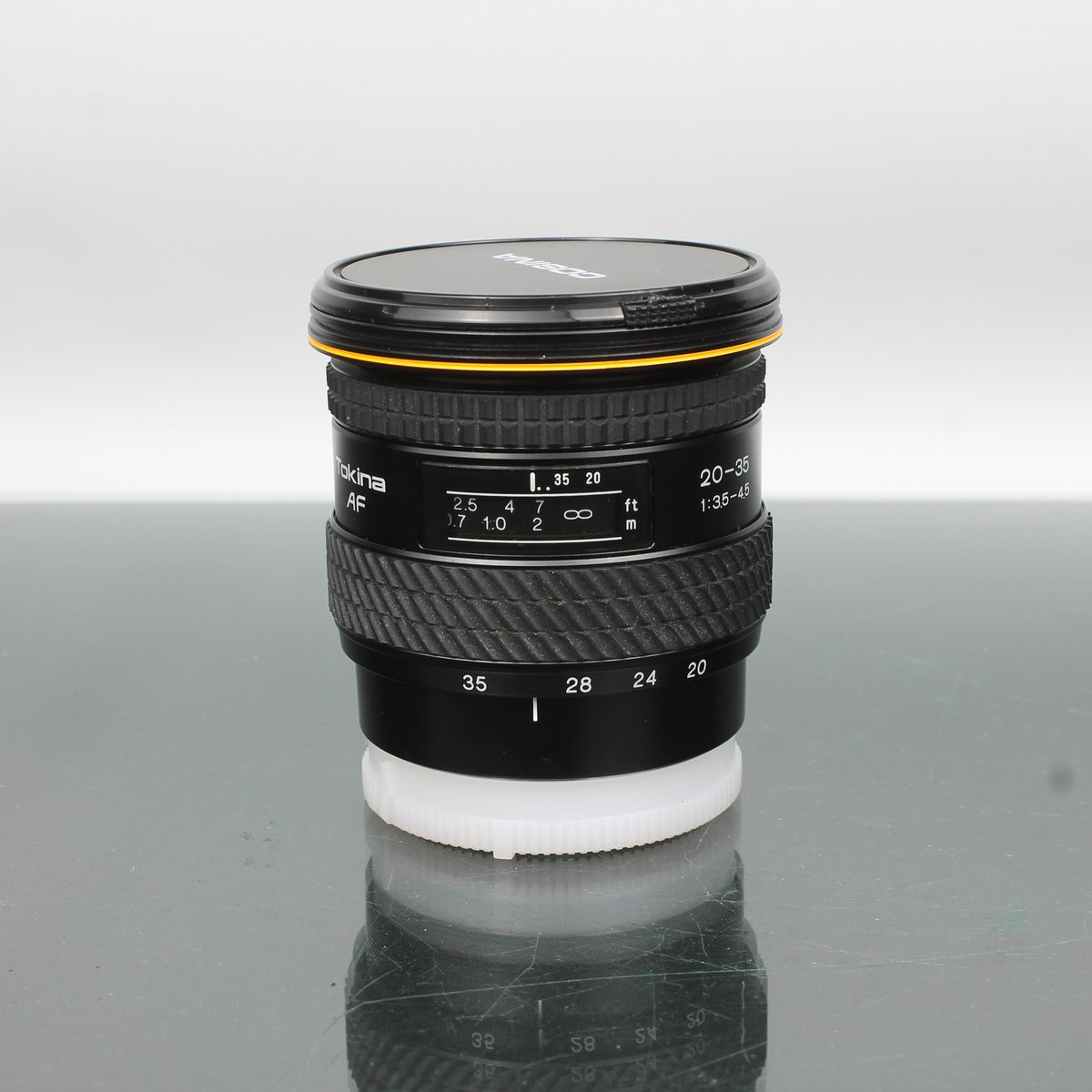 Tokina AF 20-35mm f/3.5-4.5