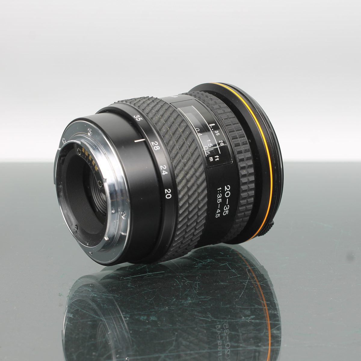 Tokina AF 20-35mm f/3.5-4.5