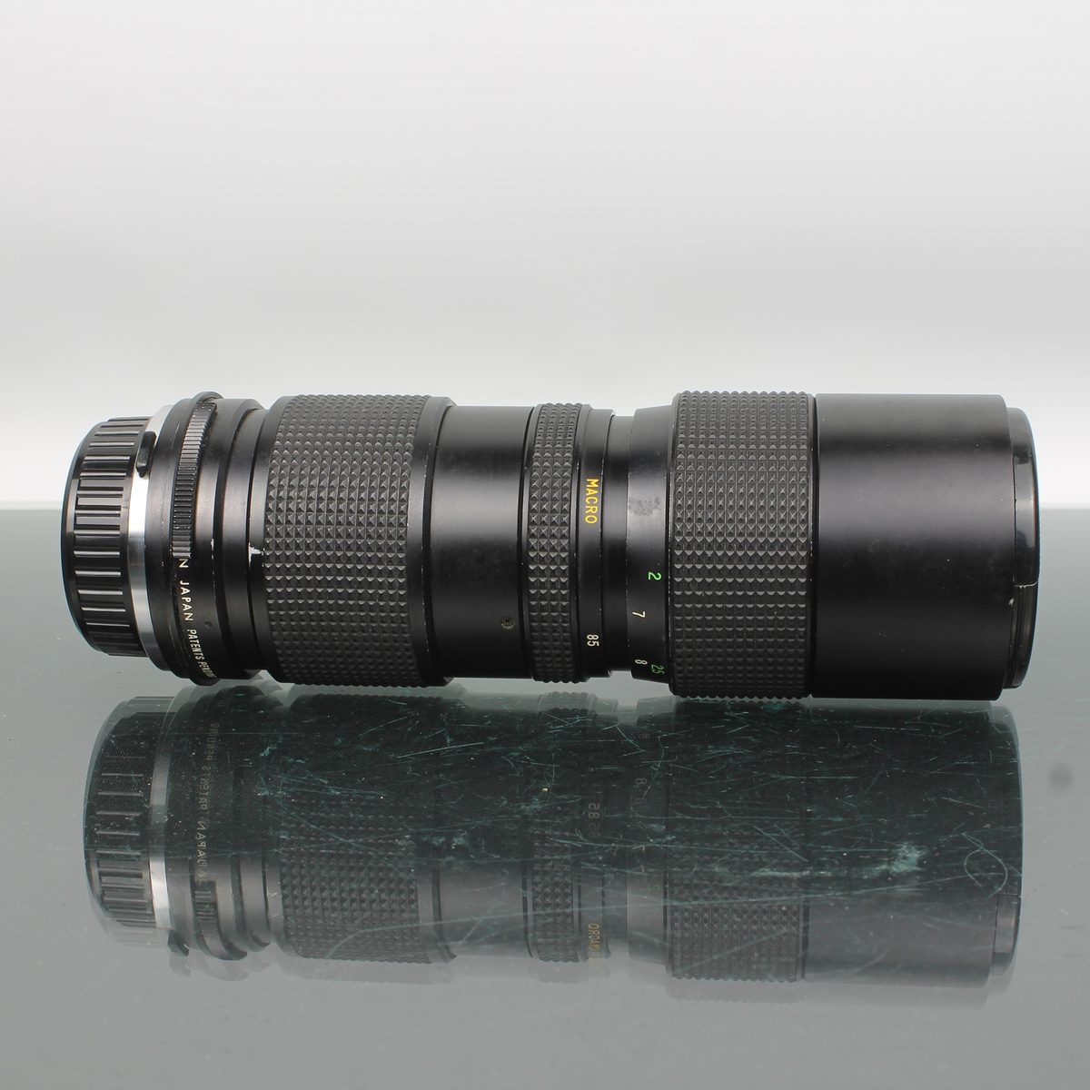 Vivitar 85-205mm f/3.8