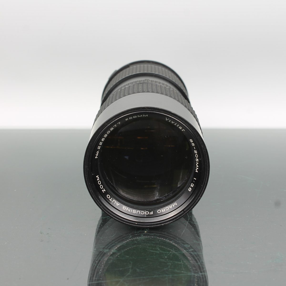 Vivitar 85-205mm f/3.8