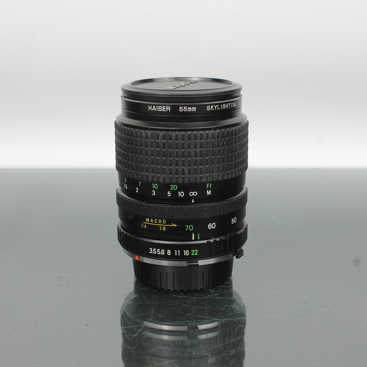 Cosina 35-70mm f/3.5-4.5 MC Macro