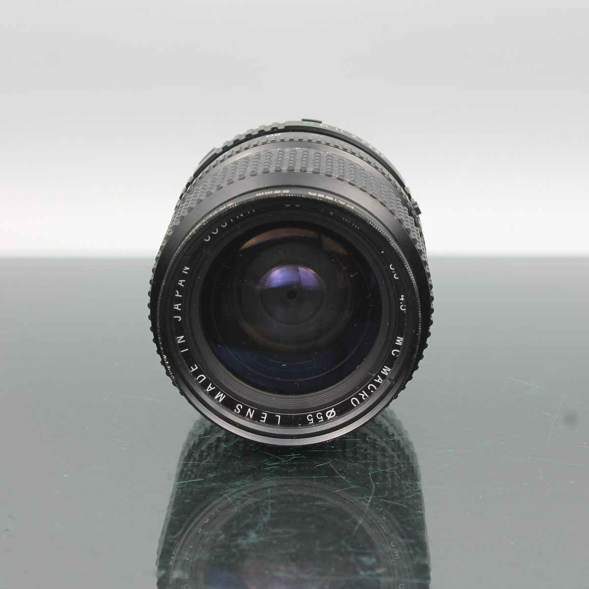 Cosina 35-70mm f/3.5-4.5 MC Macro