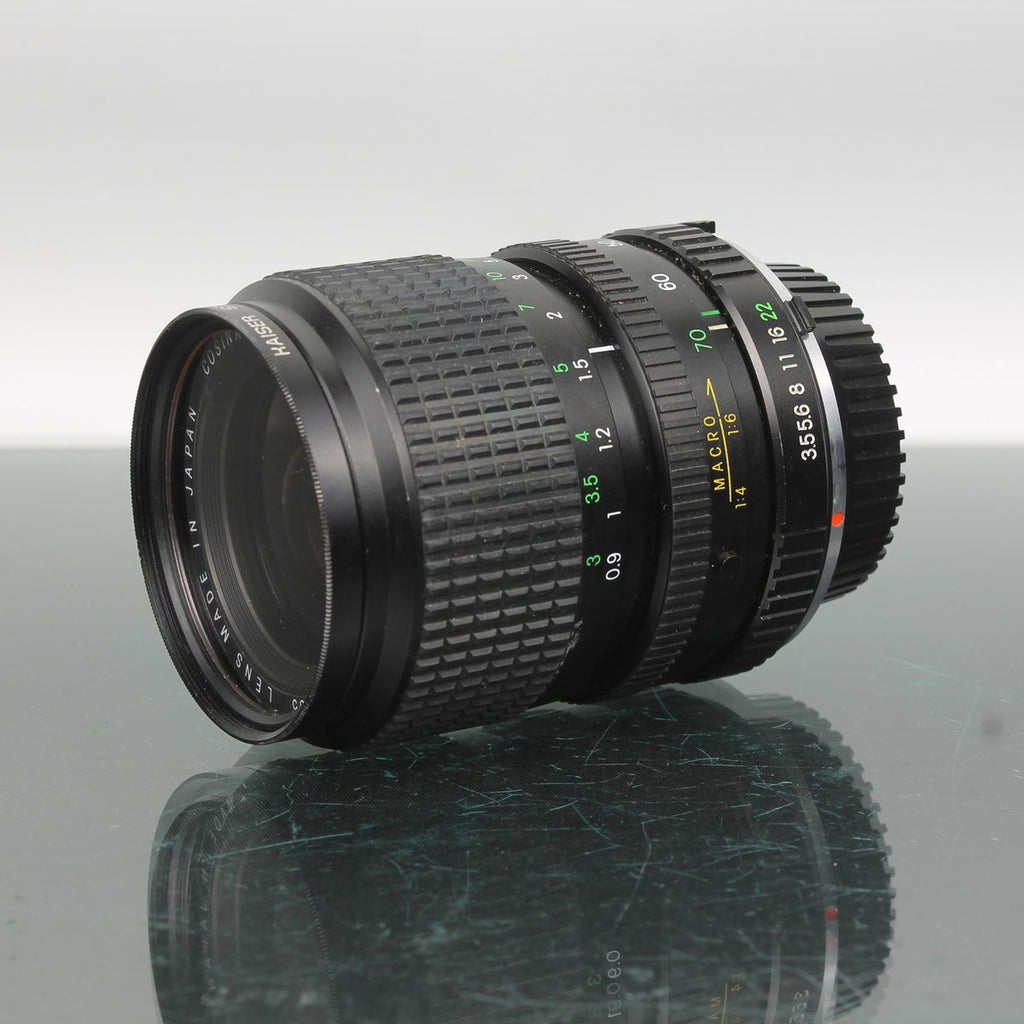 Cosina 35-70mm f/3.5-4.5 MC Macro