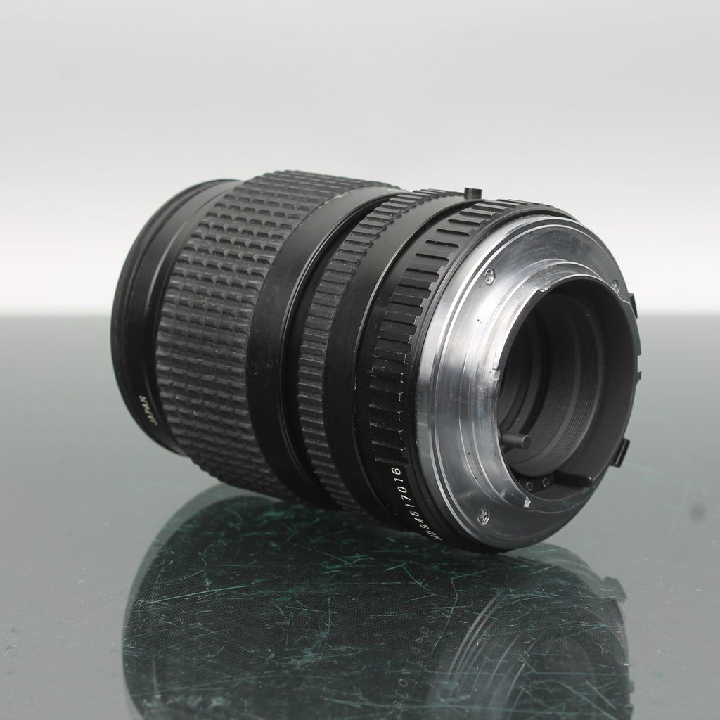 Cosina 35-70mm f/3.5-4.5 MC Macro
