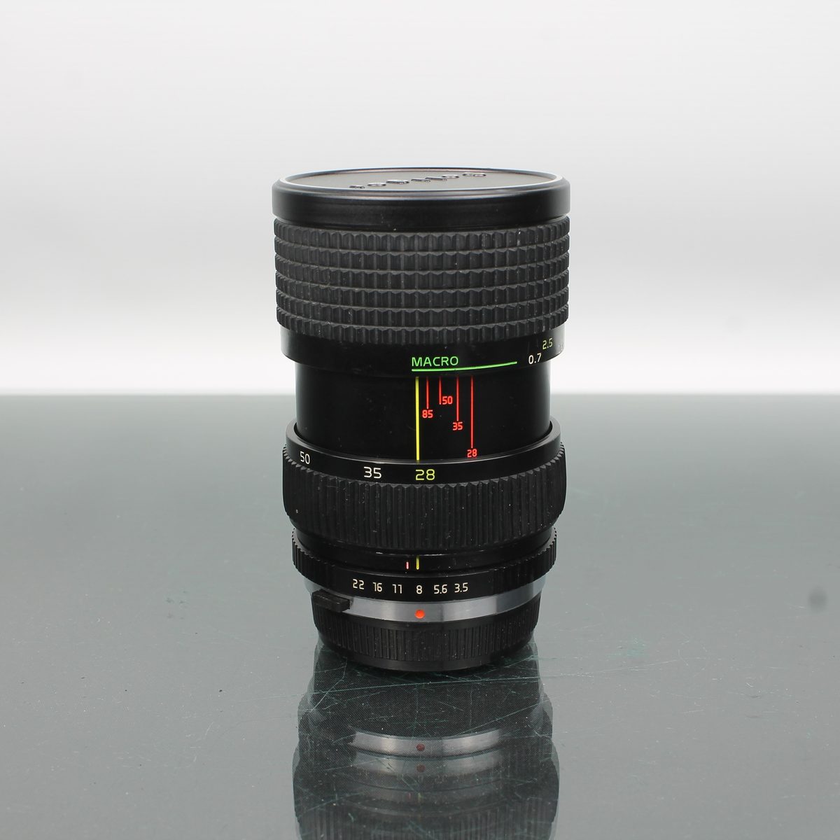 Tokina AT-X 28-85mm f/3.5-4.5