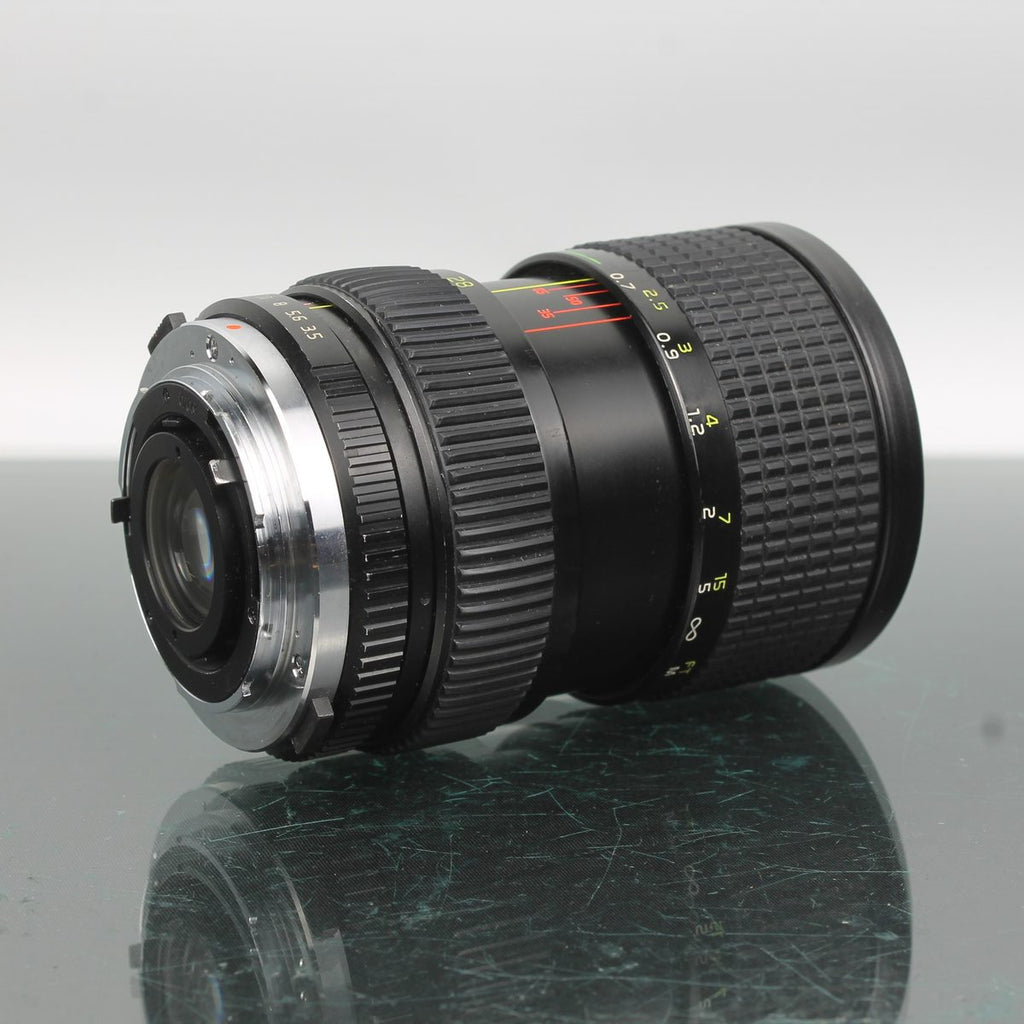 Tokina AT-X 28-85mm f/3.5-4.5