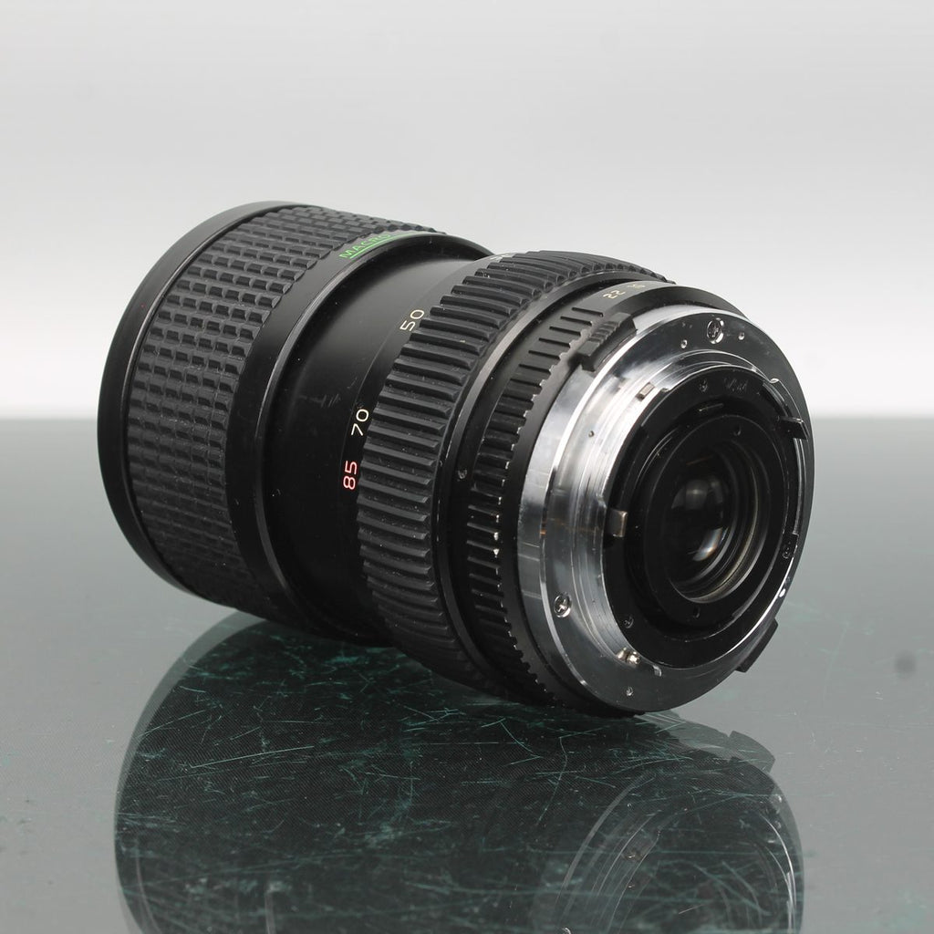 Tokina AT-X 28-85mm f/3.5-4.5