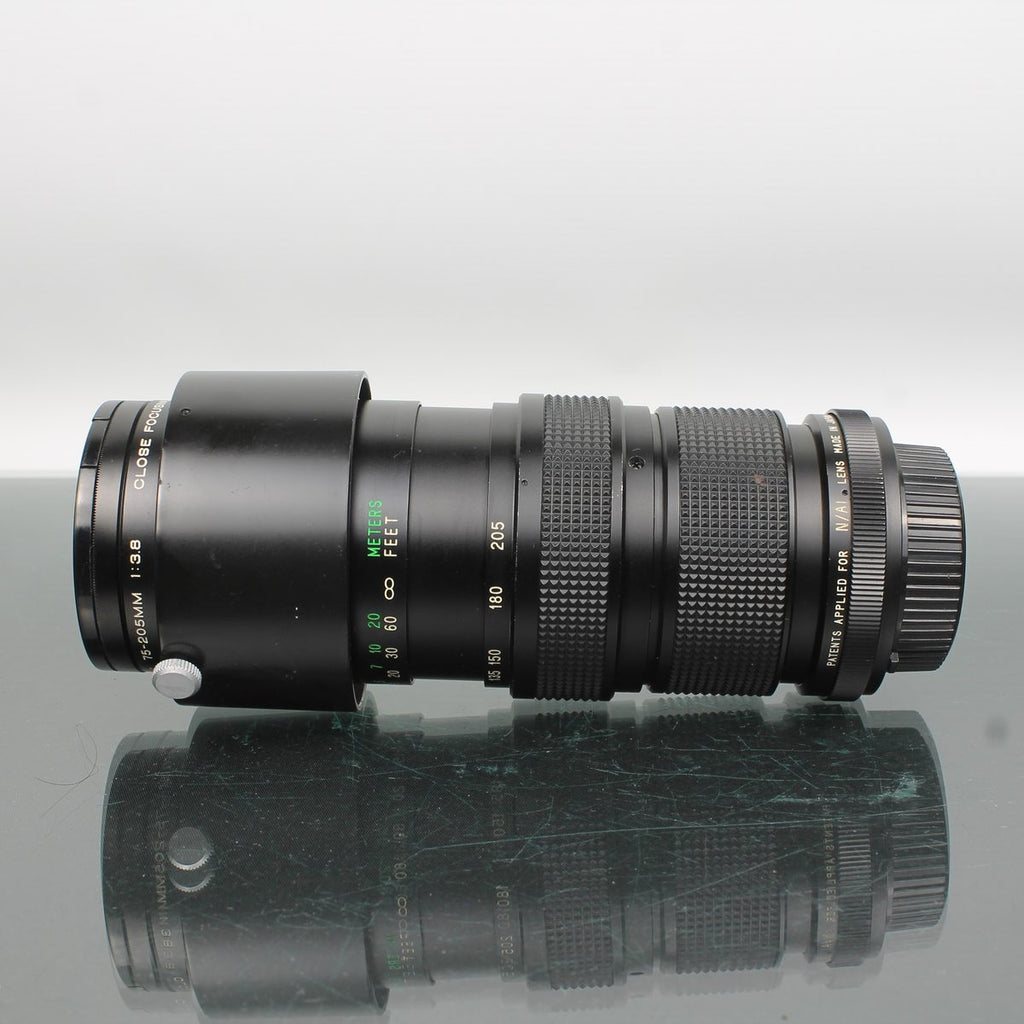 Vivitar 75-205mm f/3.8 Close Focusing Auto Zoom