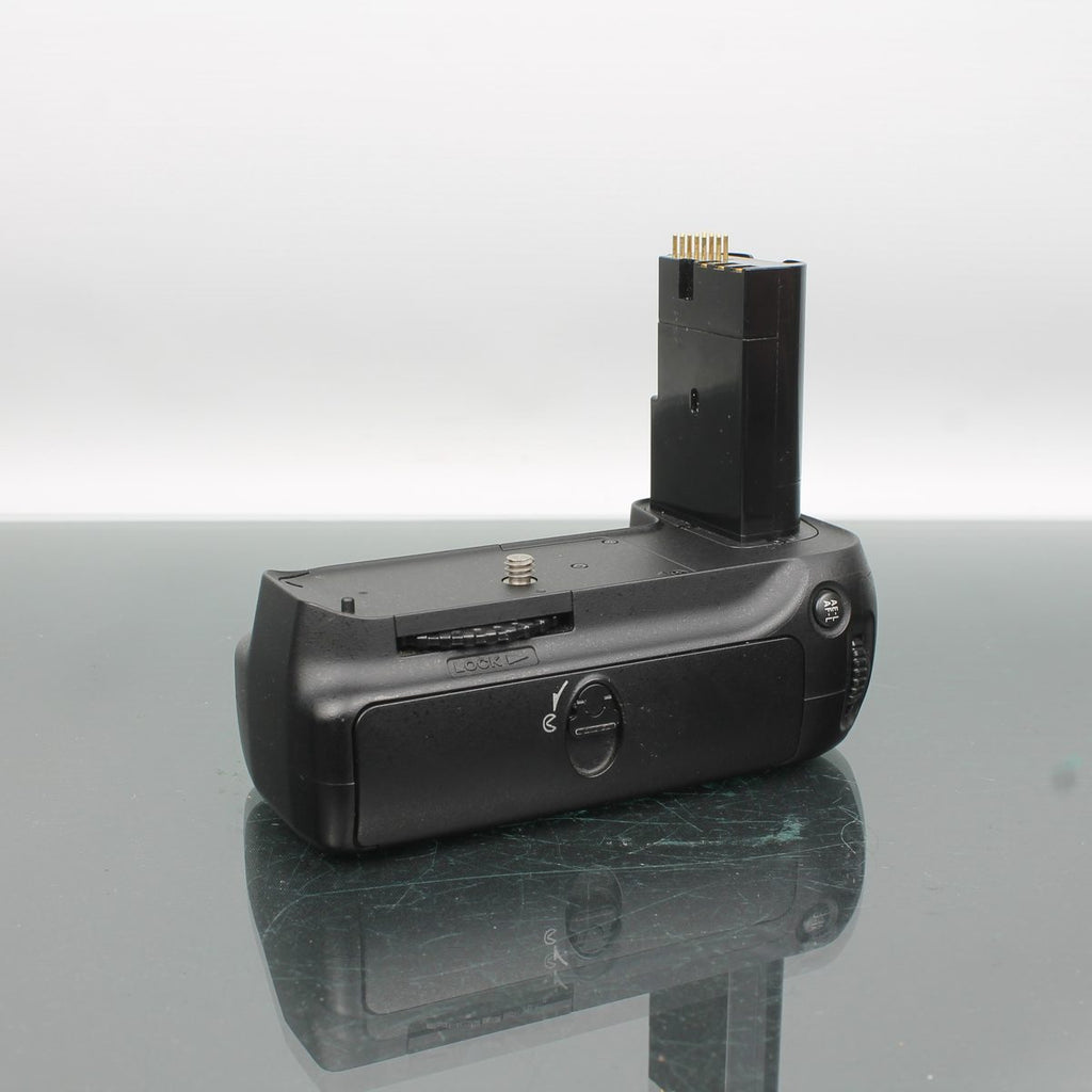 Nikon MB-D80