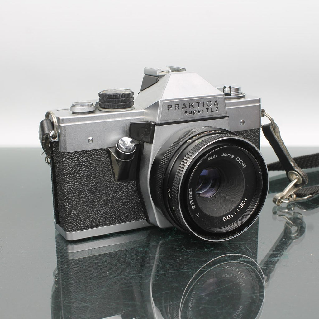 Praktica Super TL2 + aus Jena DDR 50mm f/2.8