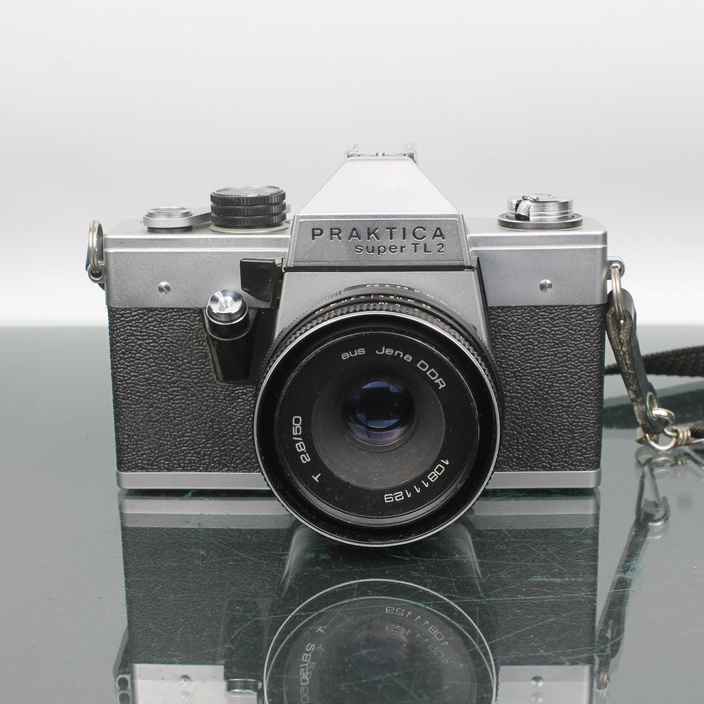 Praktica Super TL2 + aus Jena DDR 50mm f/2.8