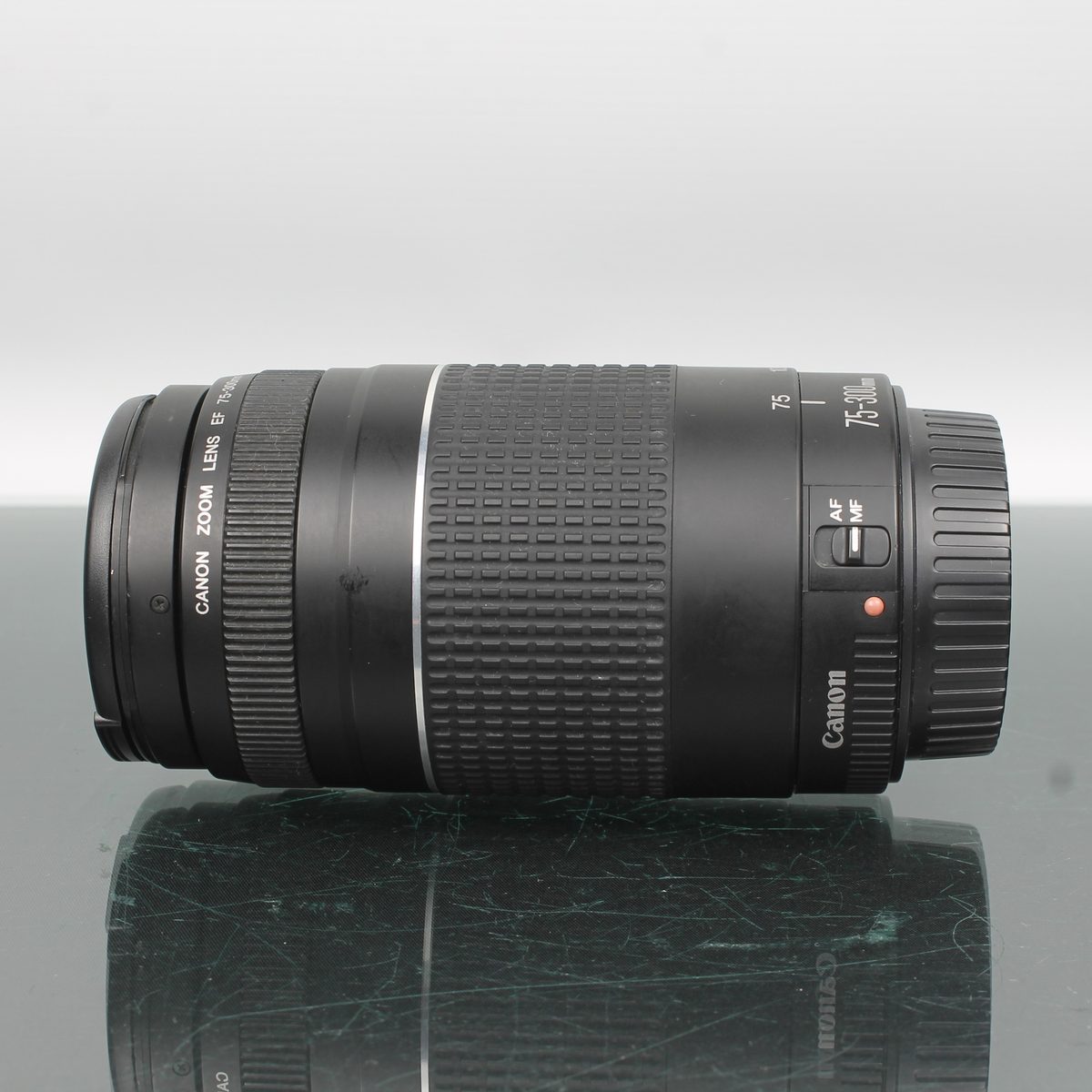 Canon Zoom Lens EF 75-300mm 1:4-5.6 III
