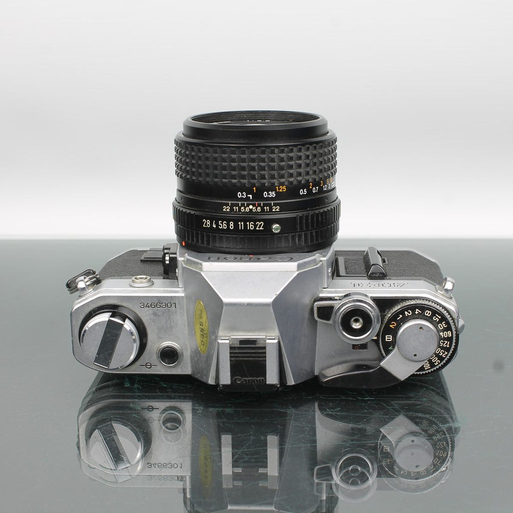 Canon AE-1 + Tokina 28mm f/2.8