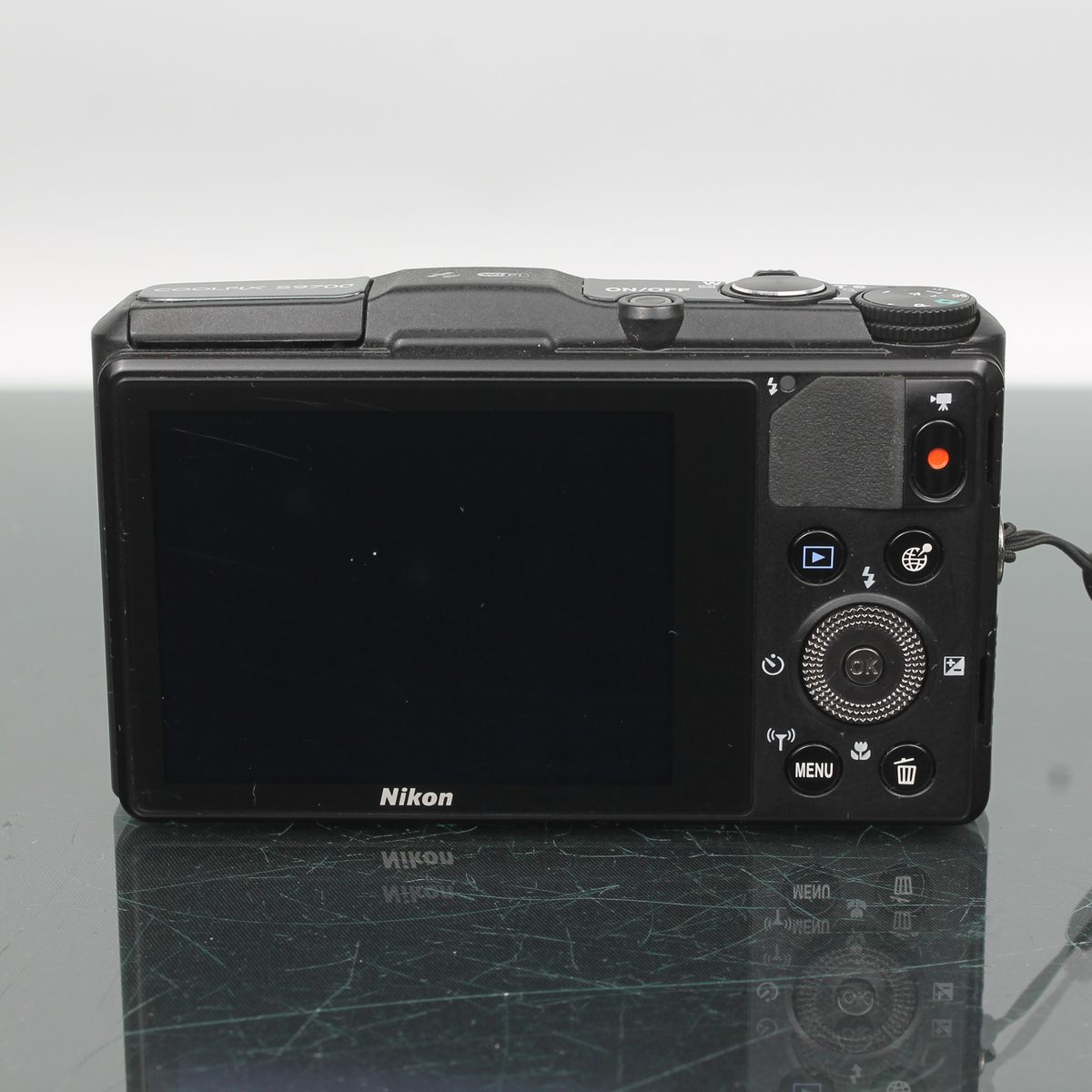 Nikon S9700