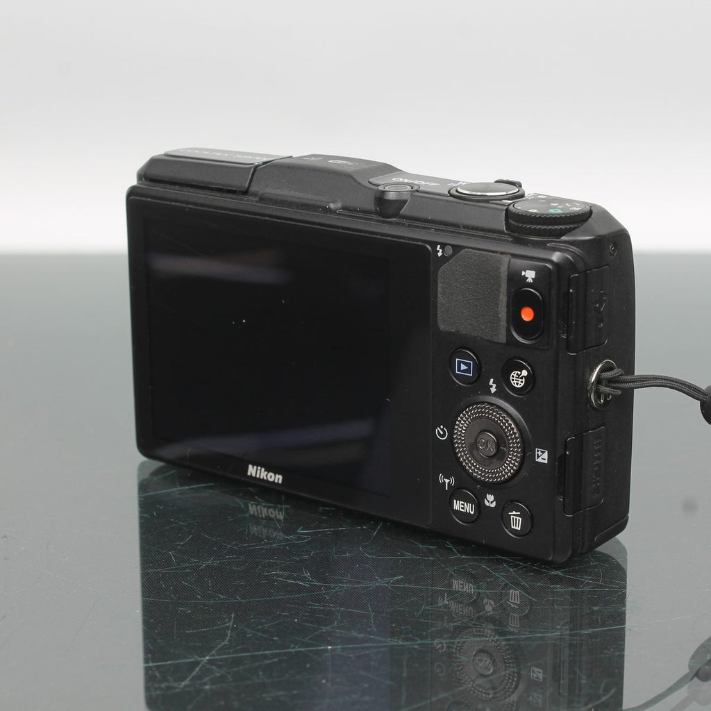 Nikon S9700