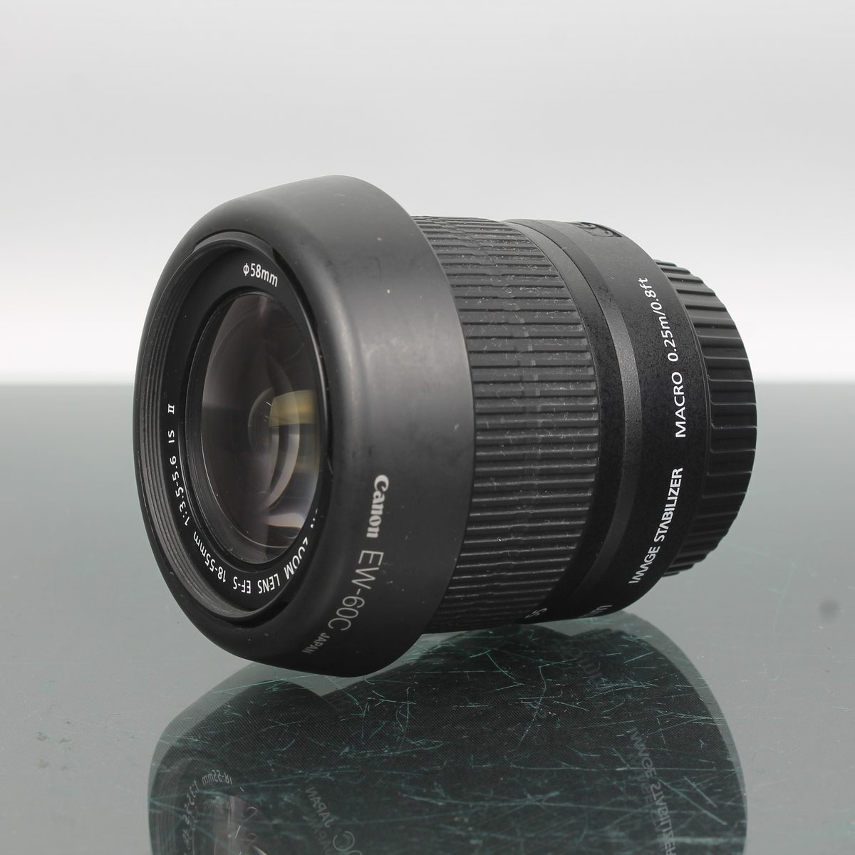 Canon EF-S 18-55mm 3.5-5.6 IS II