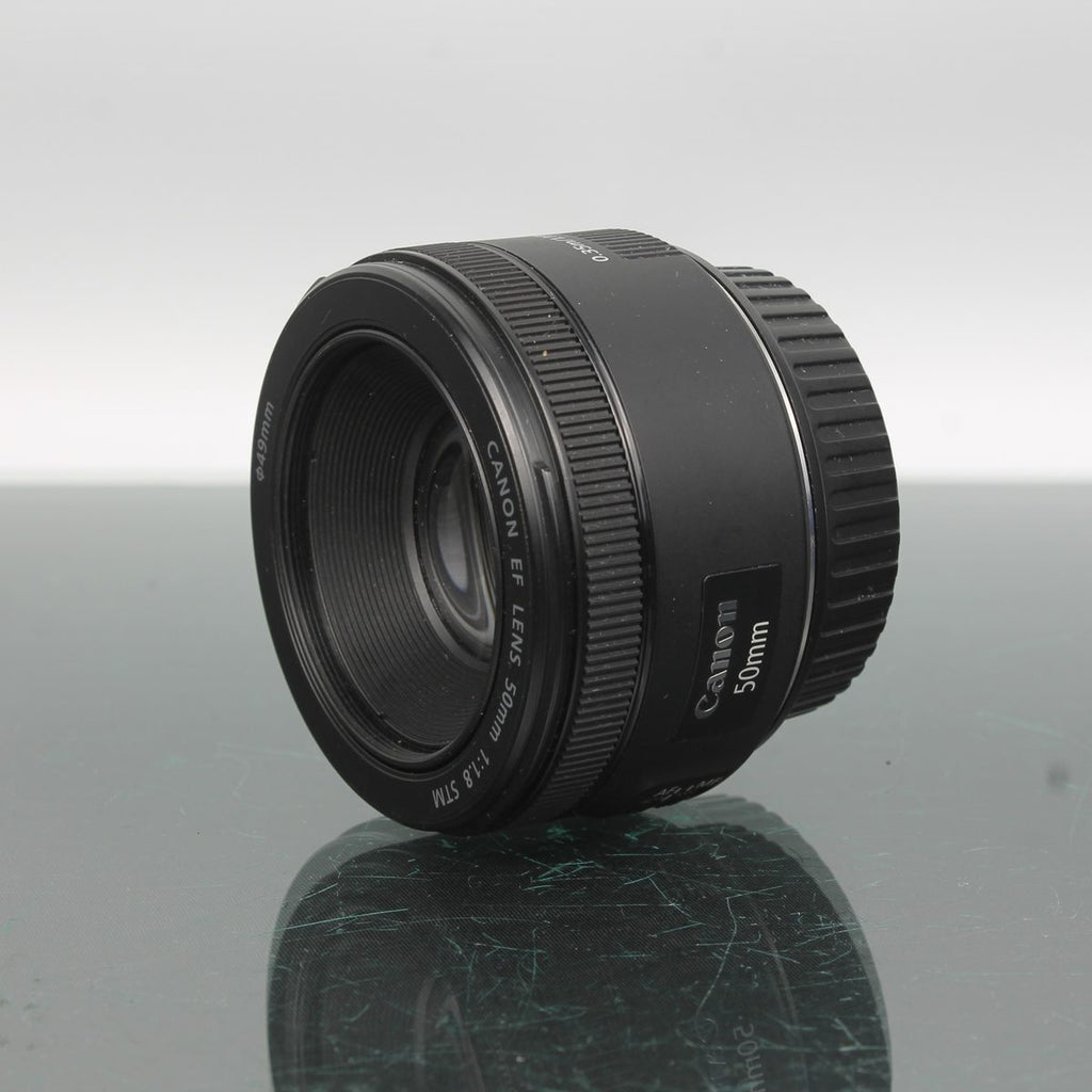 Canon EF 50mm f/1.8 STM