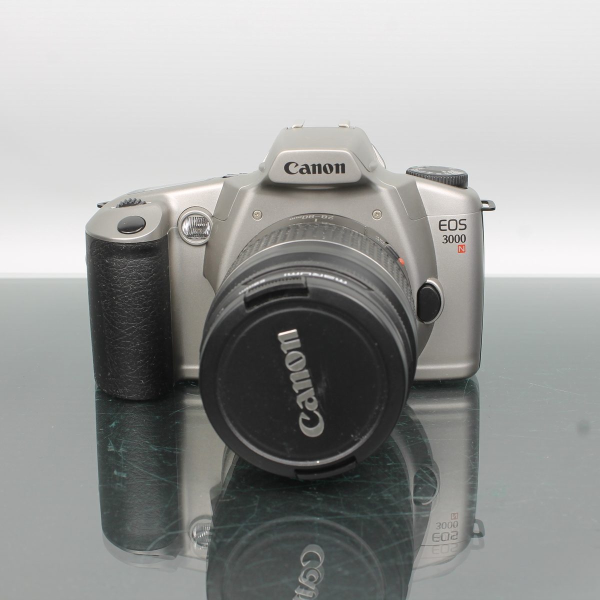 Canon EOS 3000 + EF 28-80mm f/3.5-5.6 II