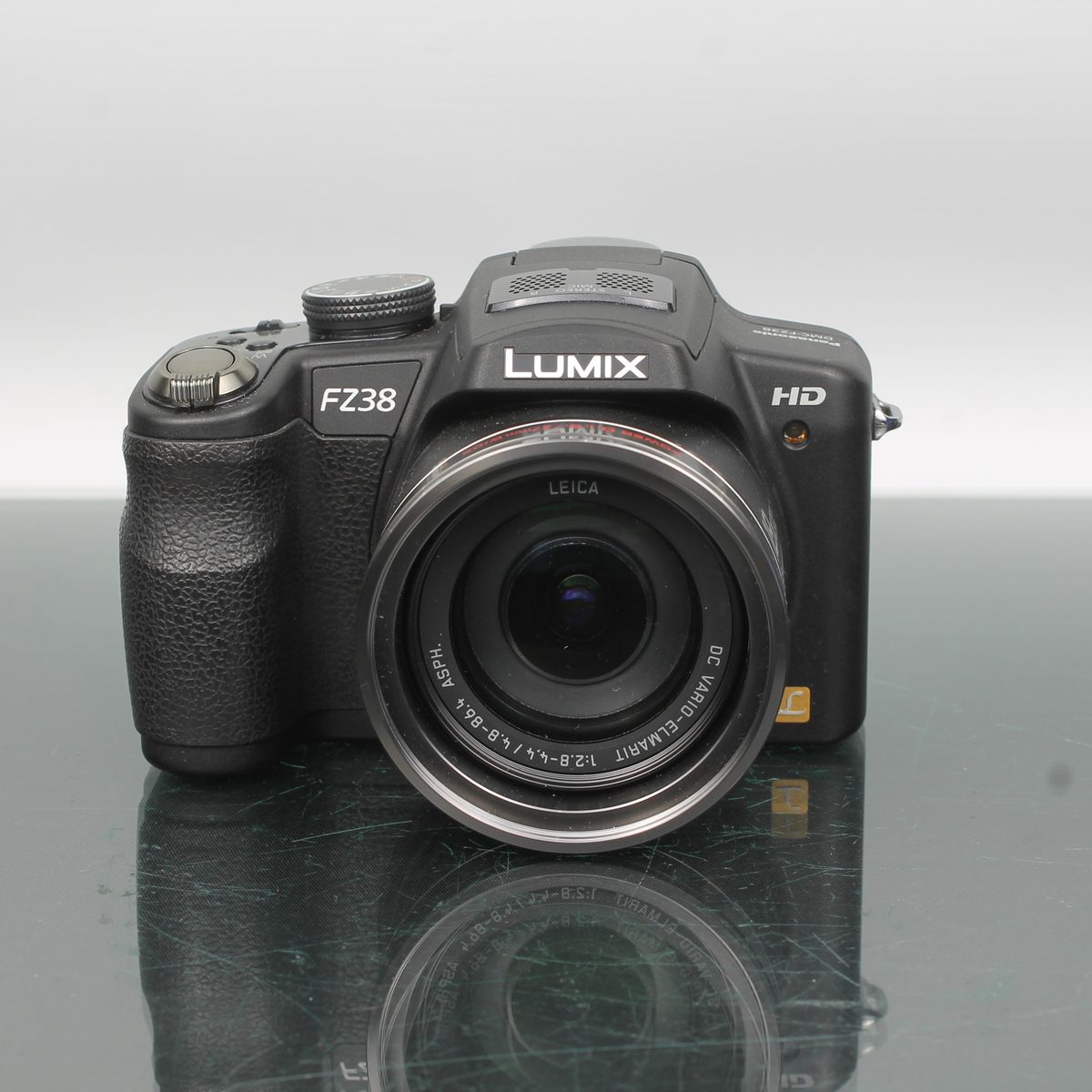 Panasonic Lumix DMC-FZ38