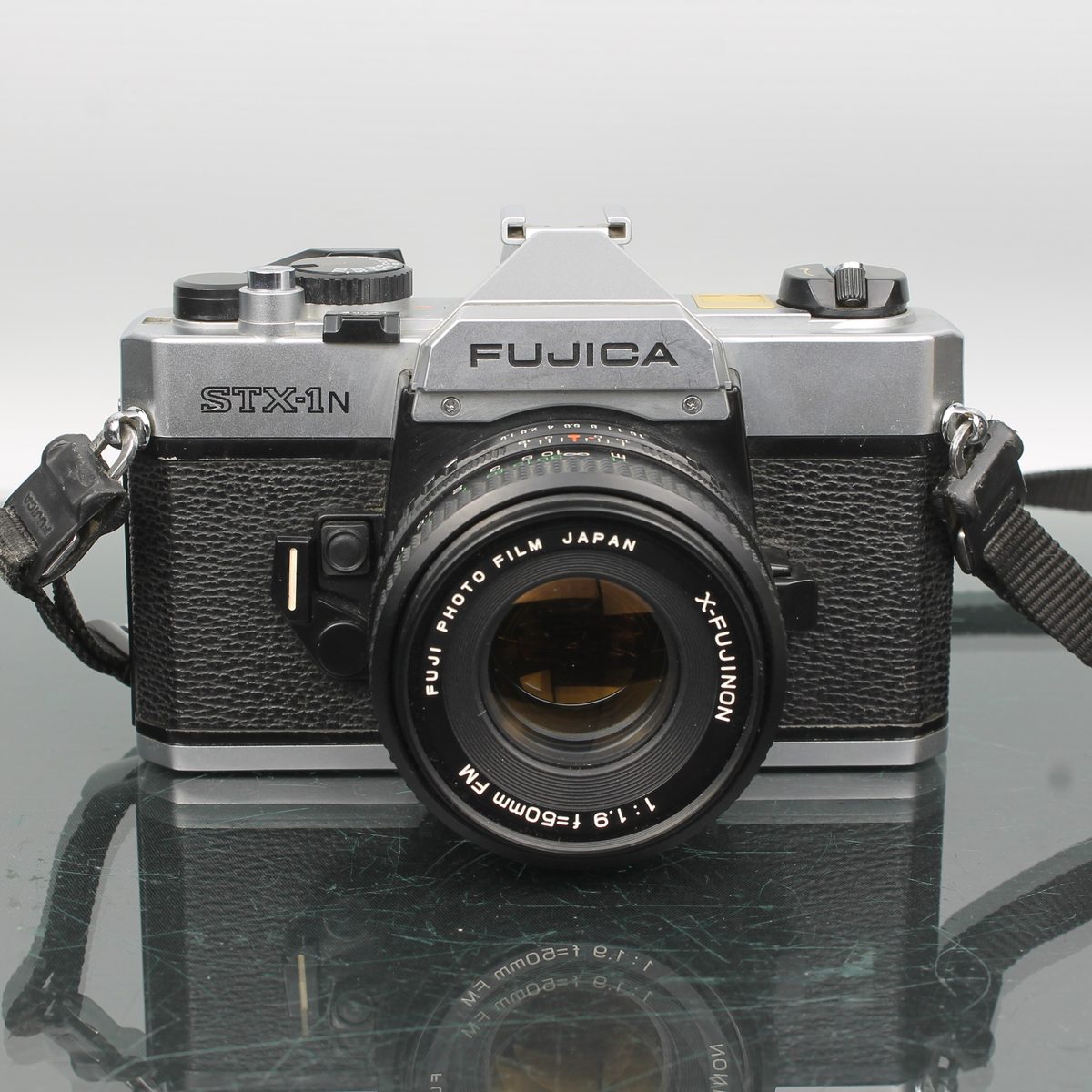 Fujica STX-1N + X-Fujinon 1.9 50mm