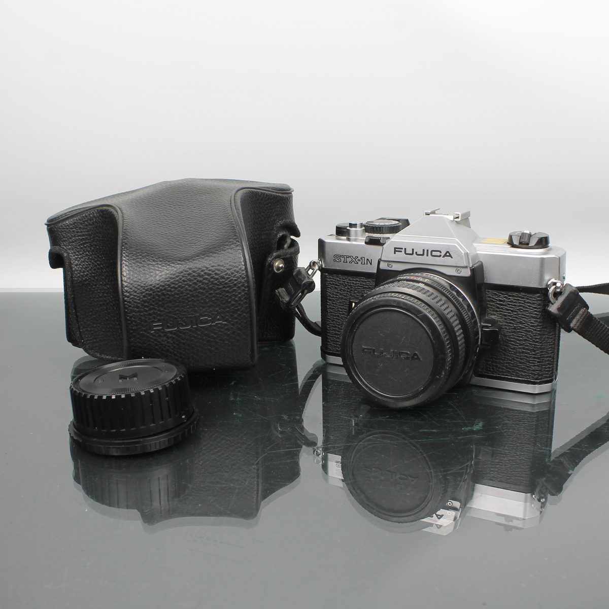 Fujica STX-1N + X-Fujinon 1.9 50mm