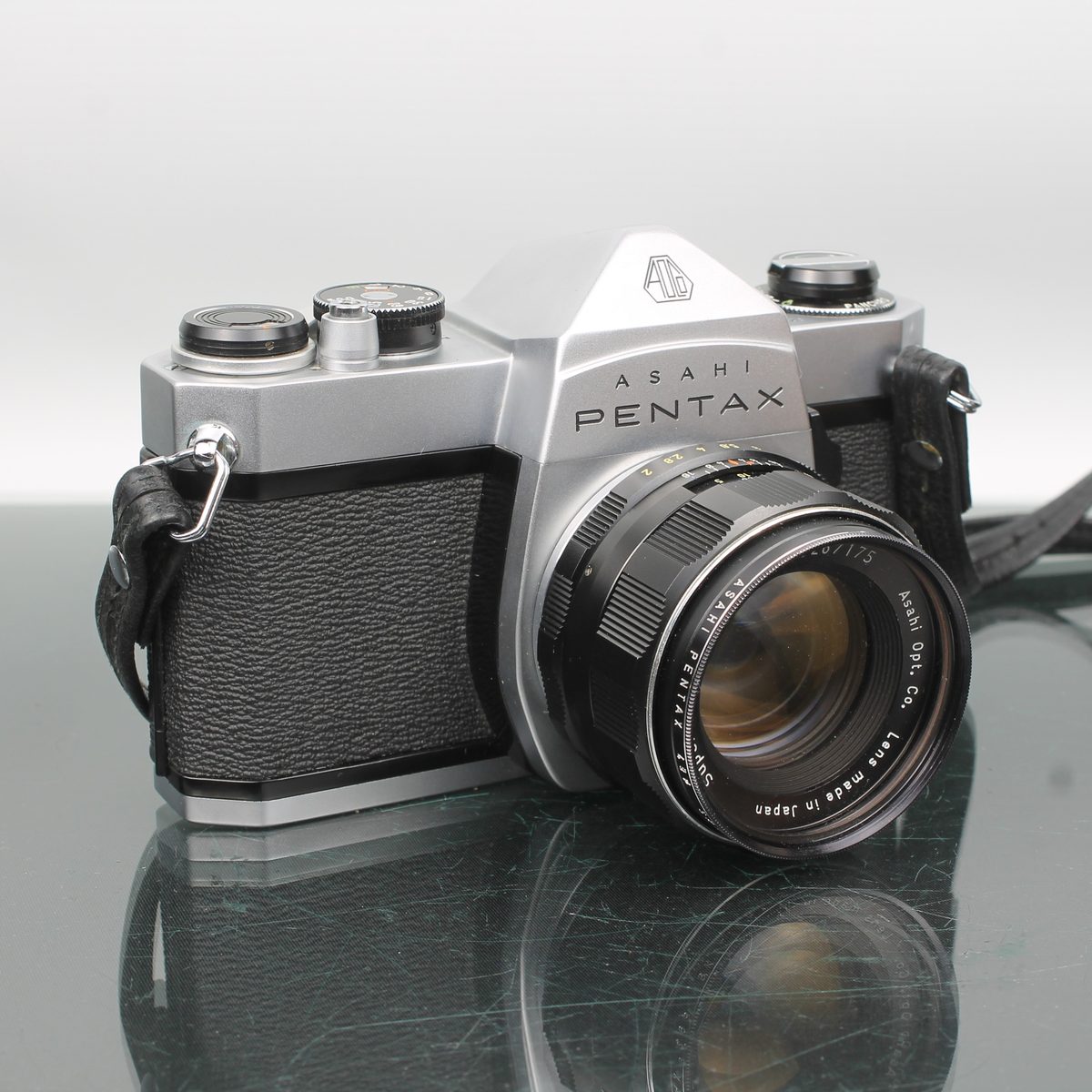 Pentax SP 500 + Super Takumar 55mm f/2