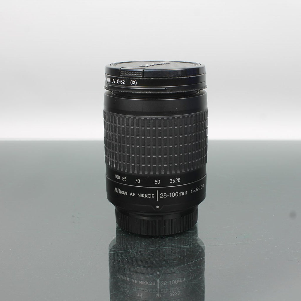Nikon D70 + Nikon AF 28-100mm 1:3.5-5.6 G