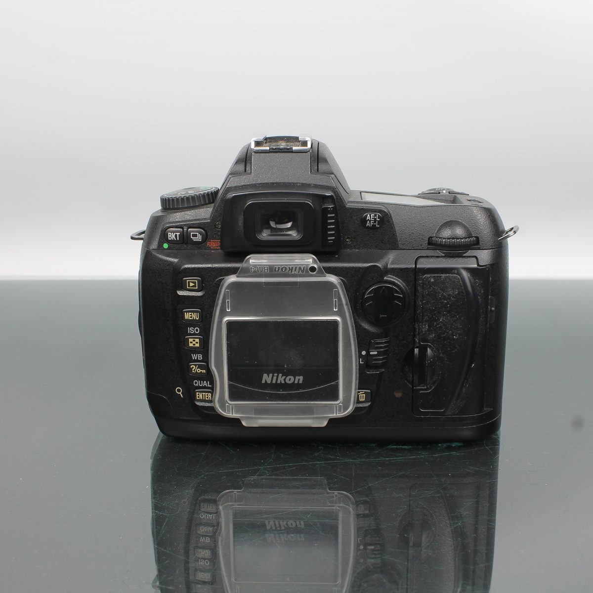 Nikon D70 + Nikon AF 28-100mm 1:3.5-5.6 G