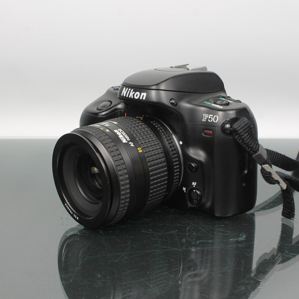 Nikon F50 + Nikon AF 35-80mm 1:4-5.6 D