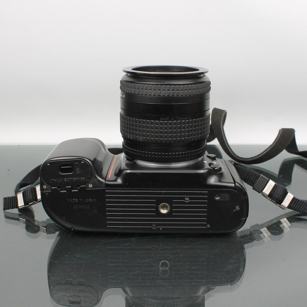Nikon F50 + Nikon AF 35-80mm 1:4-5.6 D