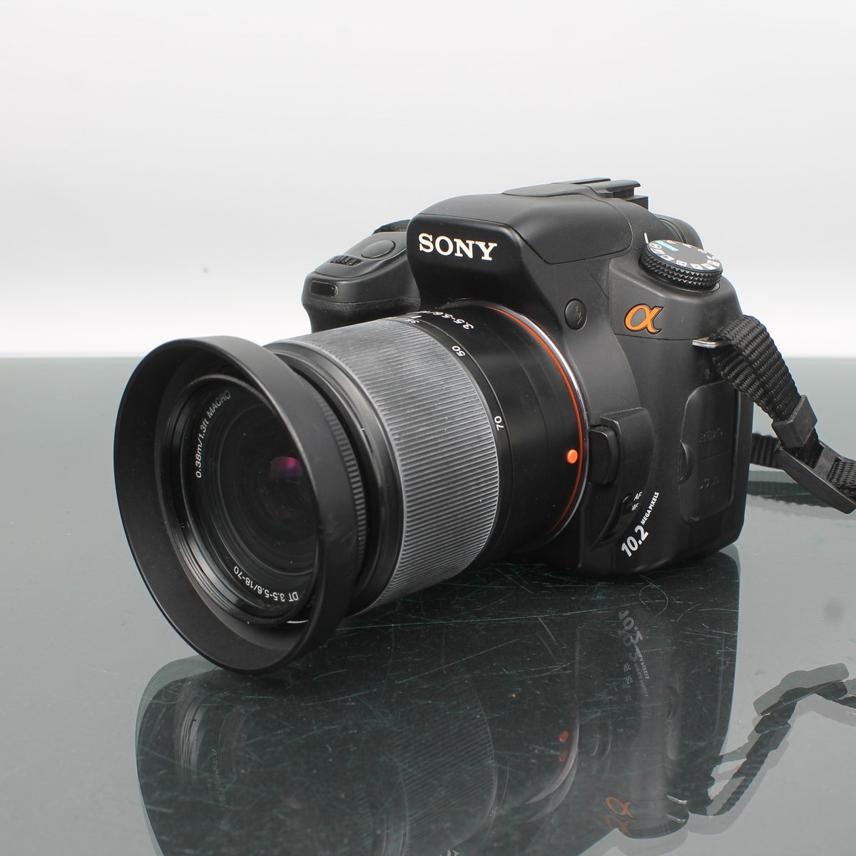 Sony DSLR-A200 + Sony 3.5-5.6 18-70mm