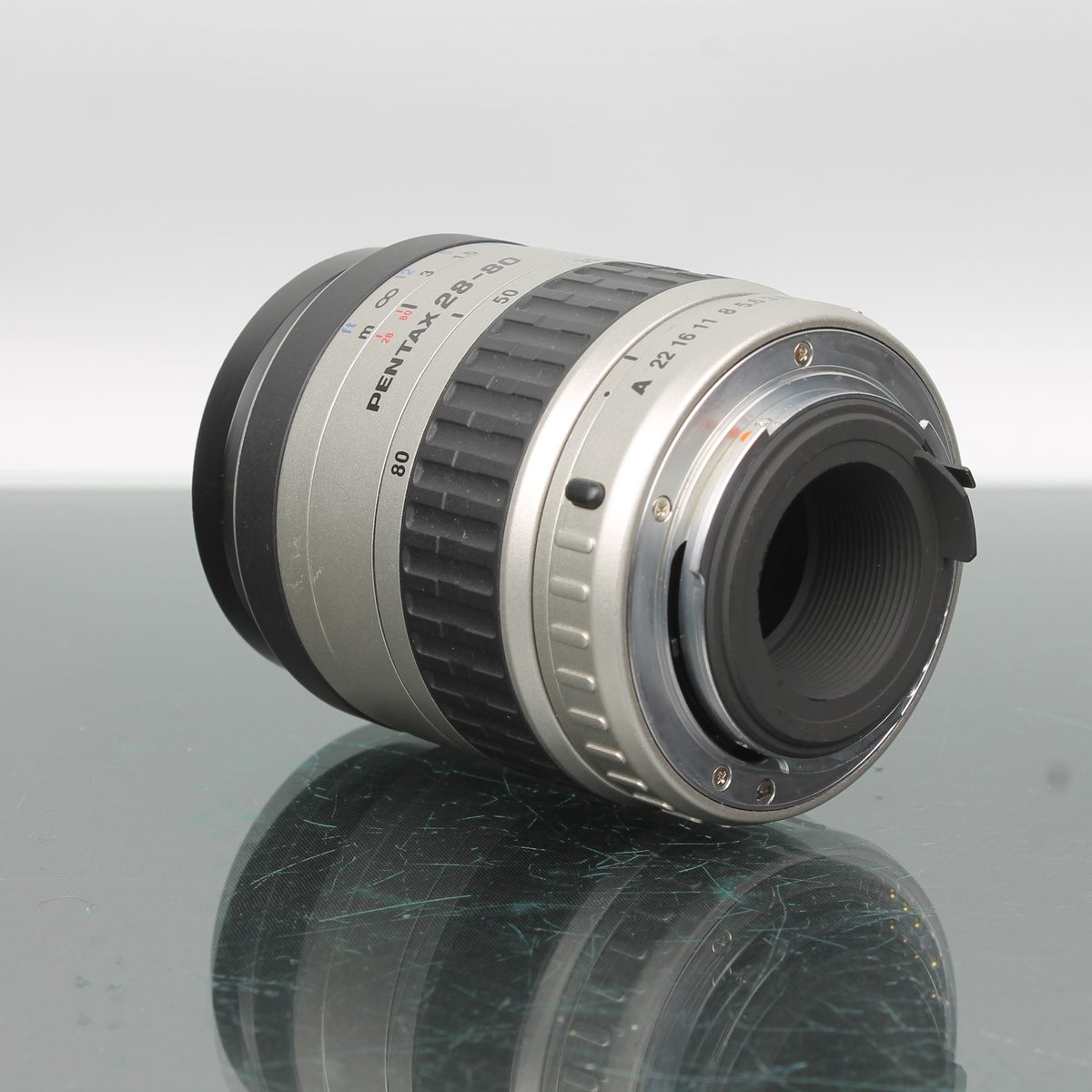 SMC Pentax-FA 28-80mm f/3.5-5.6