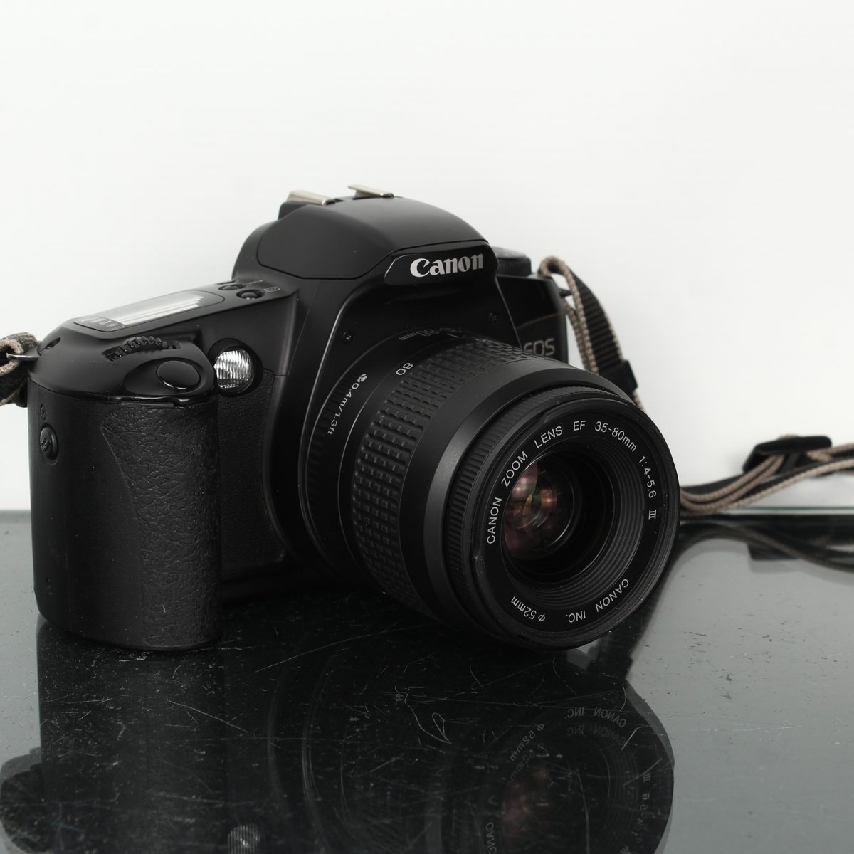 Canon EOS 500N + Canon EF 35-80mm 1:4-5.6 III
