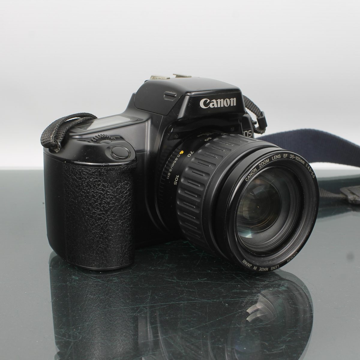 Canon EOS 1000F N + 35-105mm 1:4.5-5.6