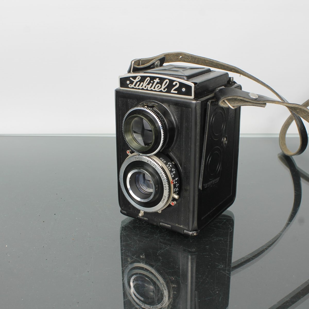 Lubitel 2 T-22 4.5/75