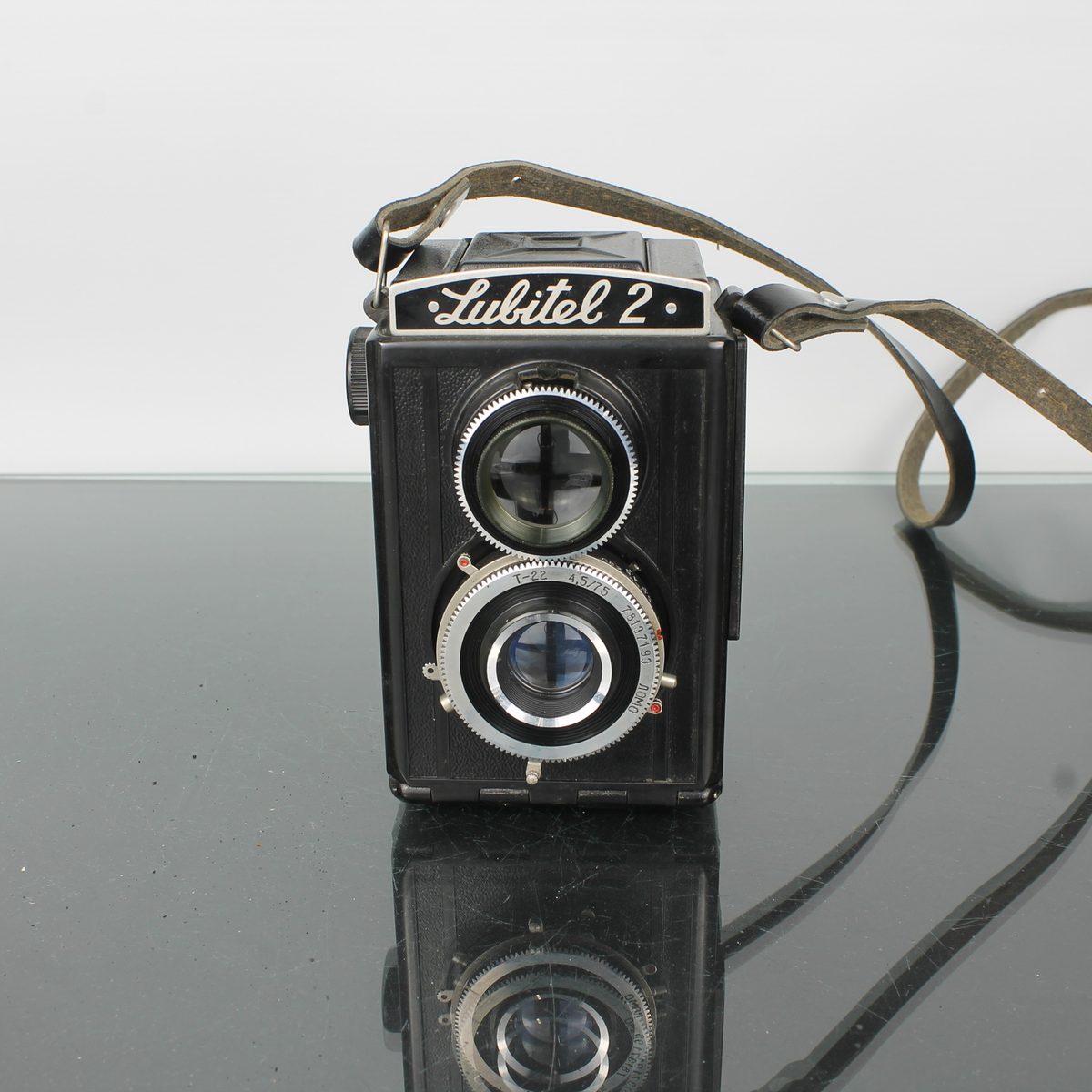 Lubitel 2 T-22 4.5/75