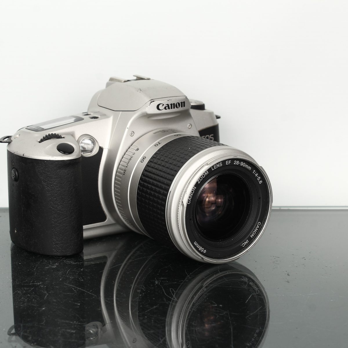 Canon EOS 500N + Canon EF 28-90mm 1:4-5.6