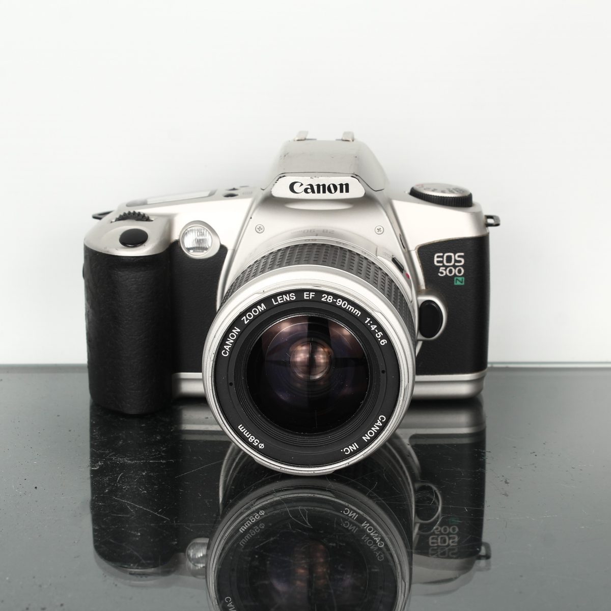Canon EOS 500N + Canon EF 28-90mm 1:4-5.6