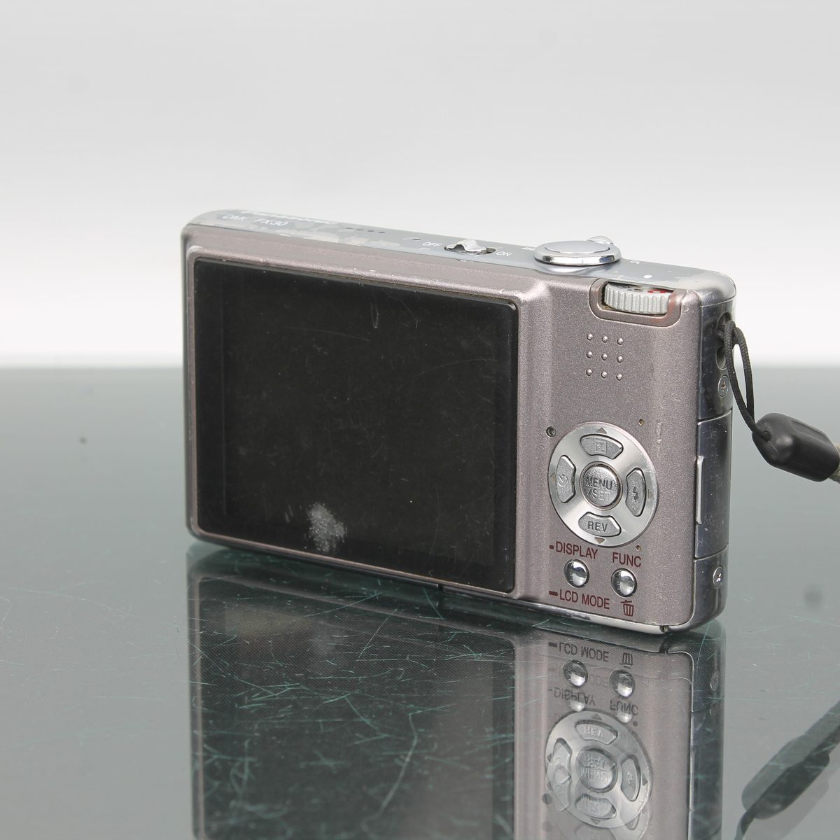 Panasonic Lumix DMC-FX30