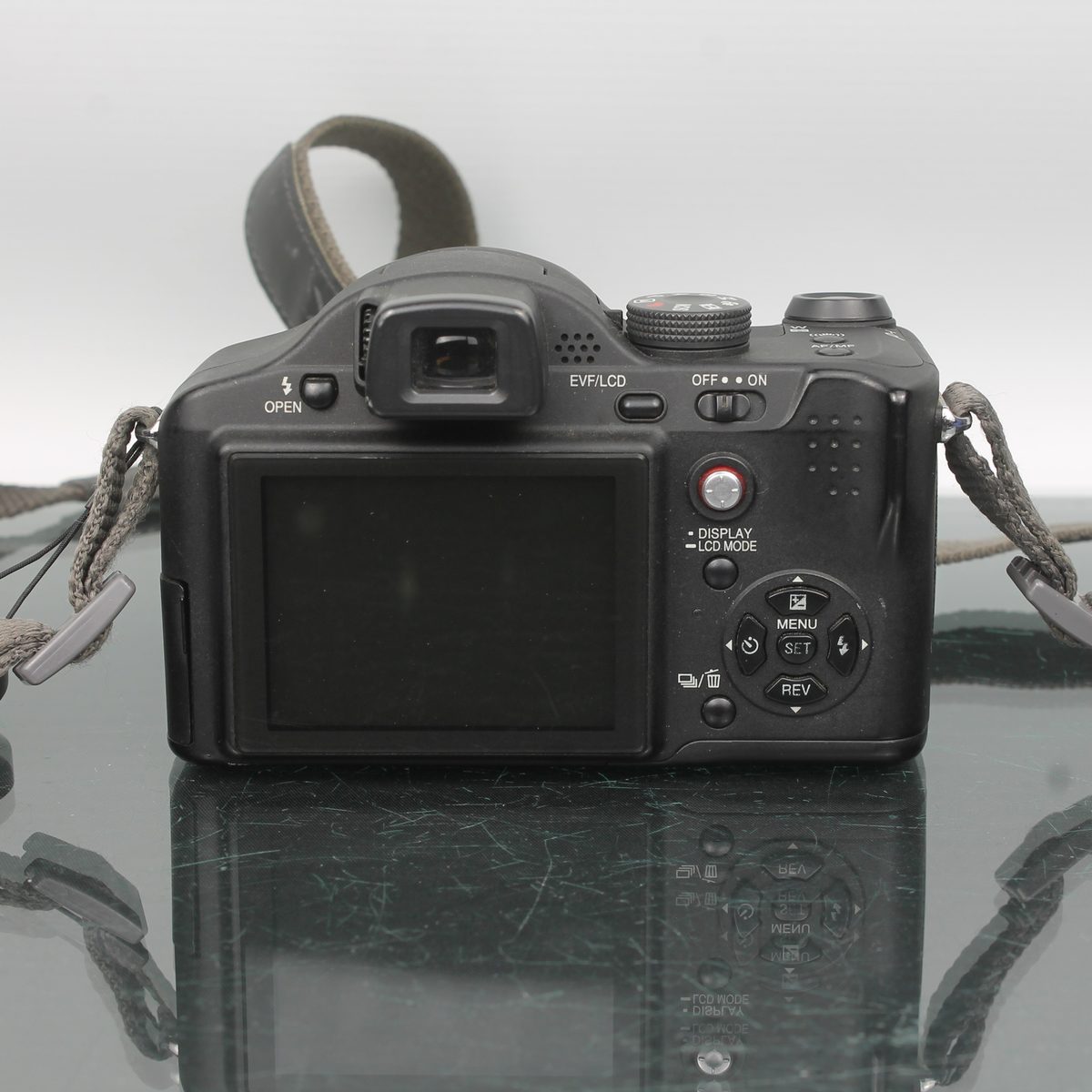 Panasonic Lumix DMC-FZ7