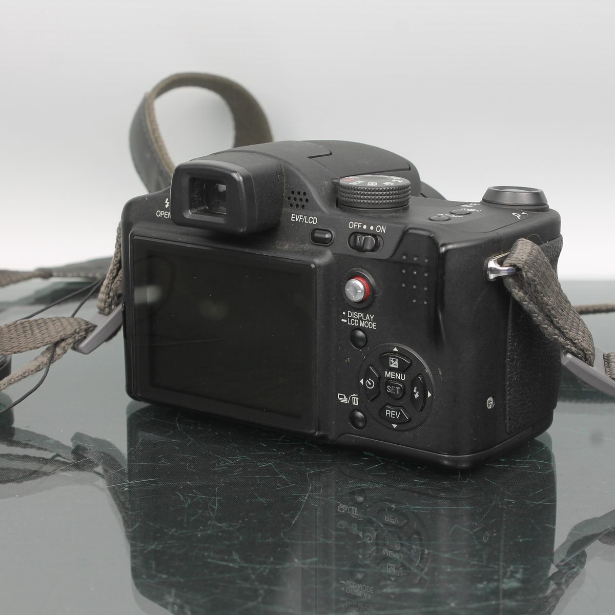 Panasonic Lumix DMC-FZ7
