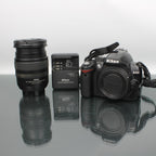 Nikon D3000 + AF-S Nikkor 18-70mm f/3.5-4.5G ED