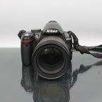 Nikon D3000 + AF-S Nikkor 18-70mm f/3.5-4.5G ED